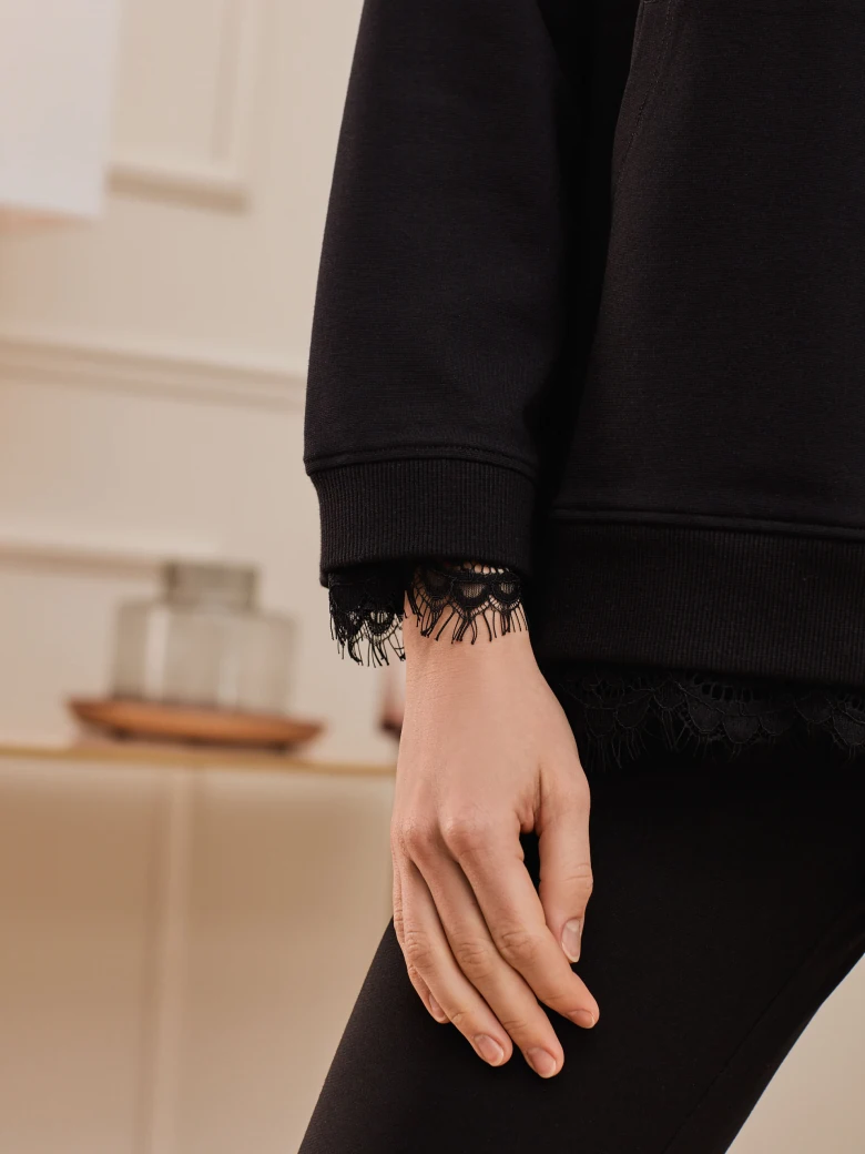 BLACK BLOUSE WITH LACE