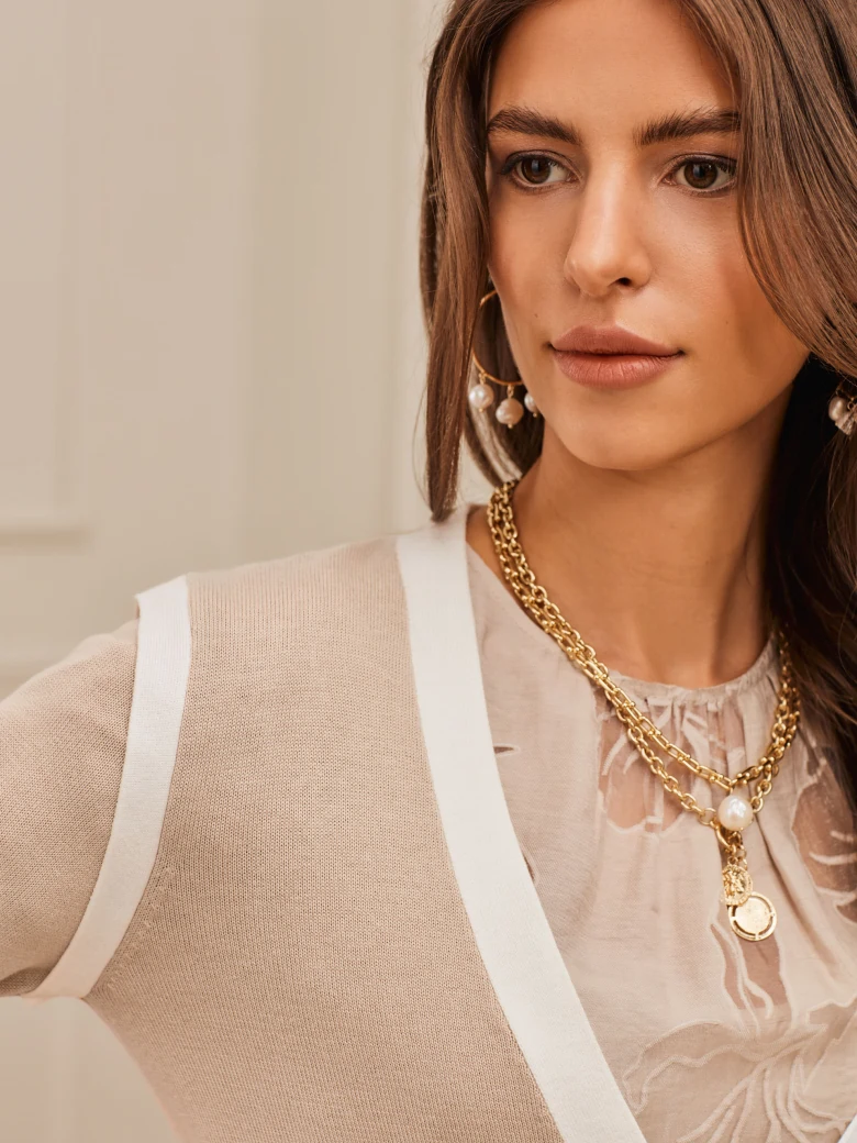 SHORT BEIGE CARDIGAN