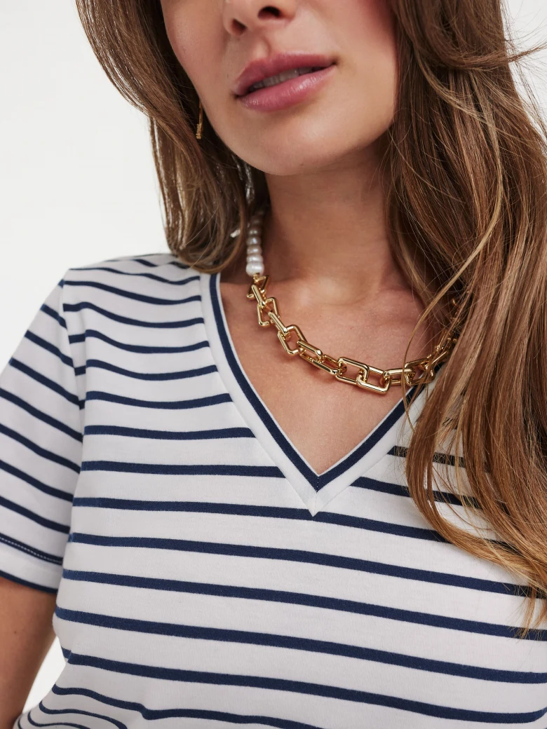 White T-shirt with navy blue stripes