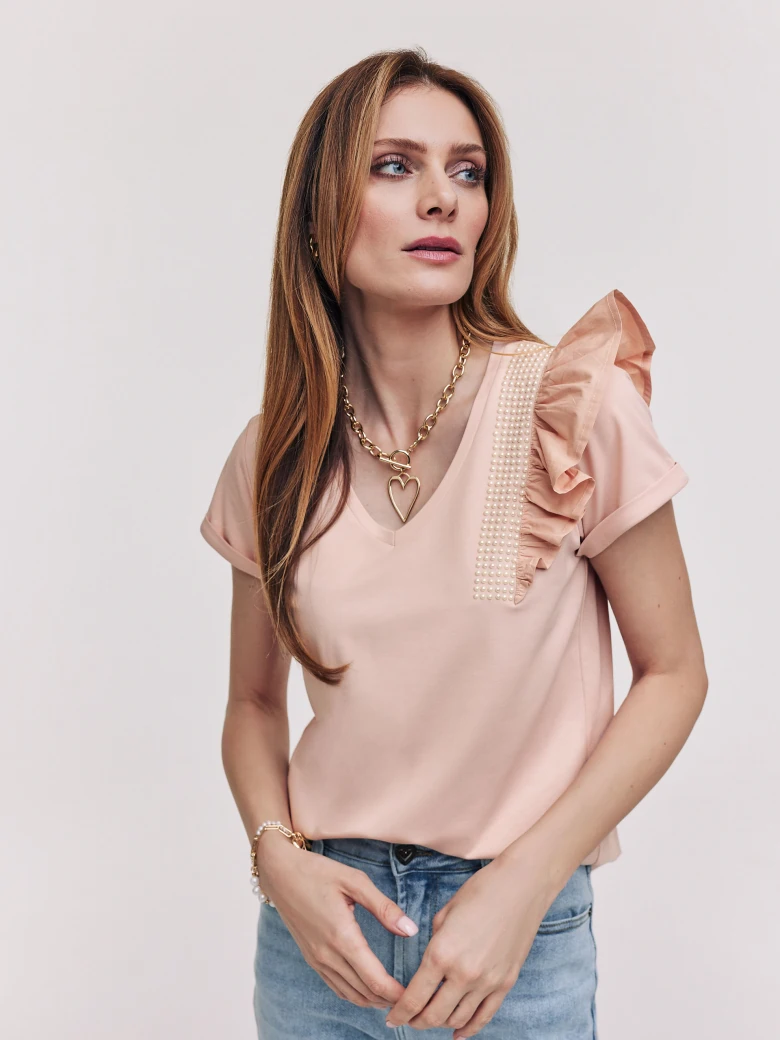 Pudroworóżowy T-shirt z falbaną