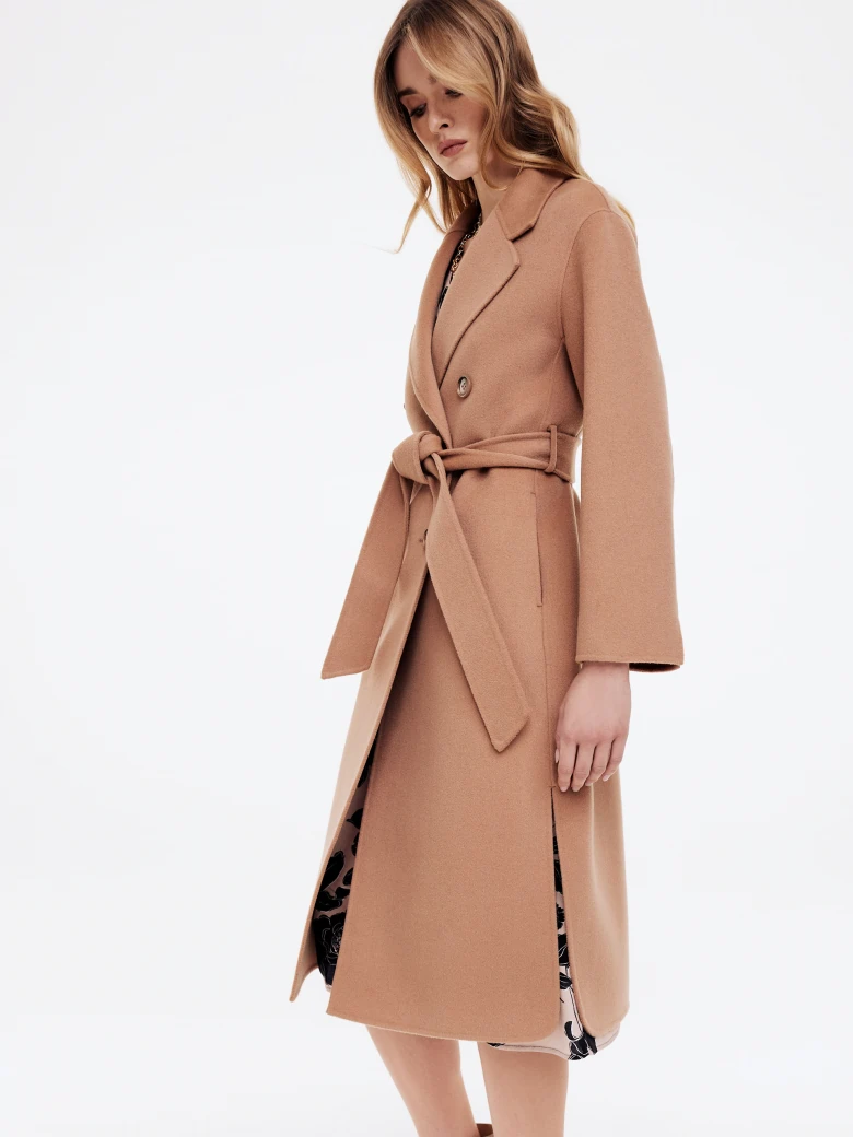 Caramel wool coat with double-breasted closure