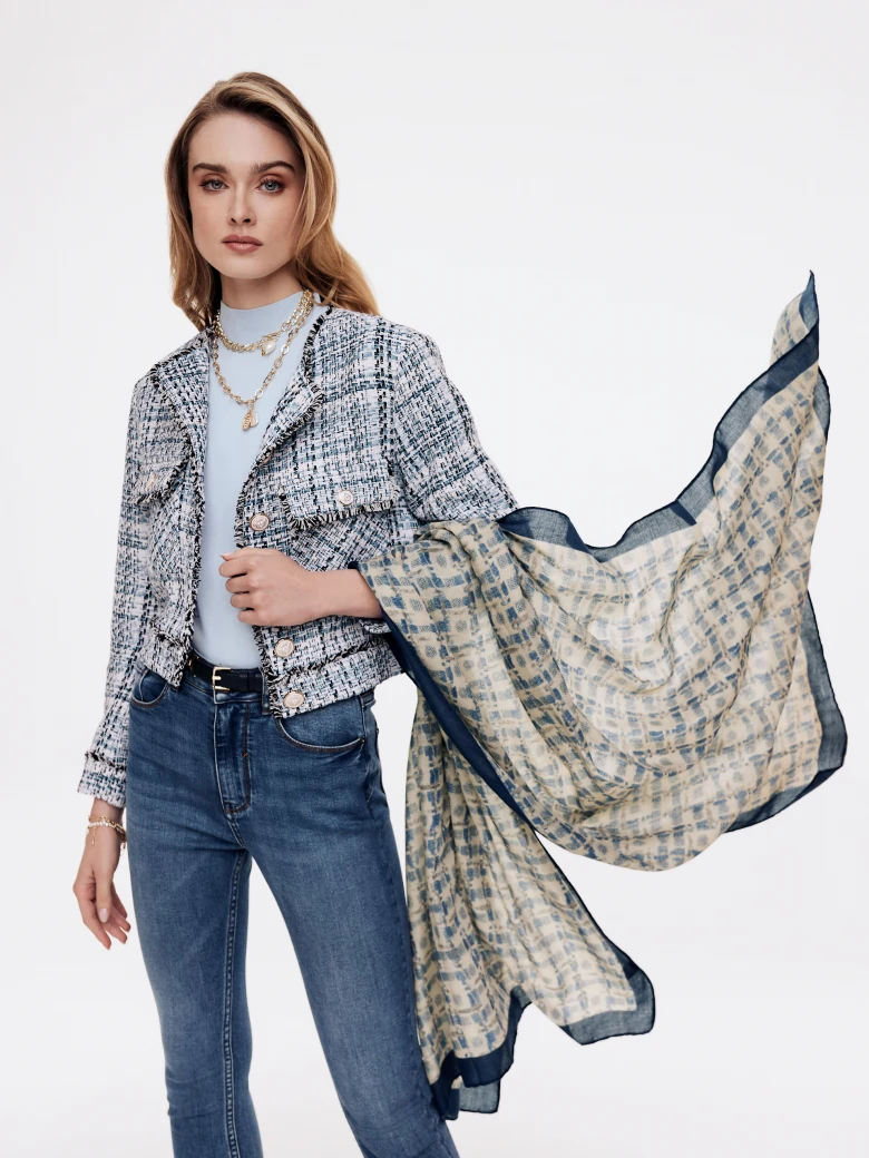 Boxy boucle knit jacket
