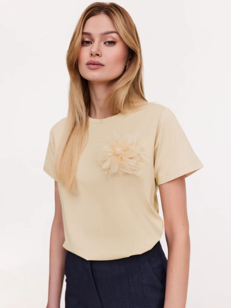 Beige loose blouse with short sleeves