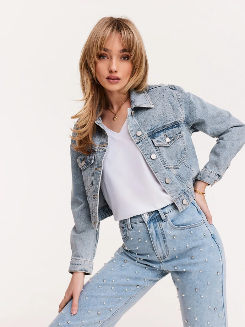 White blouse with short sleeves