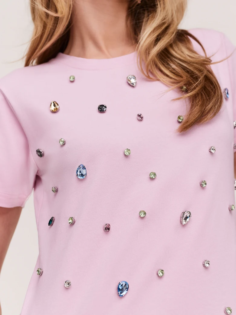 Pink cotton blouse decorated with crystals