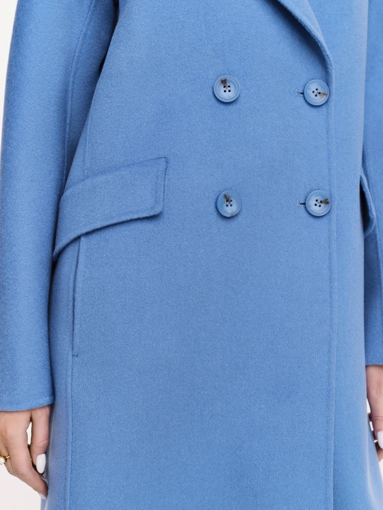 Blue wool coat with a classic cut