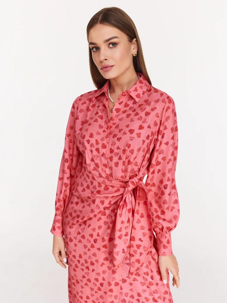 Airy pink dress with tiny hearts