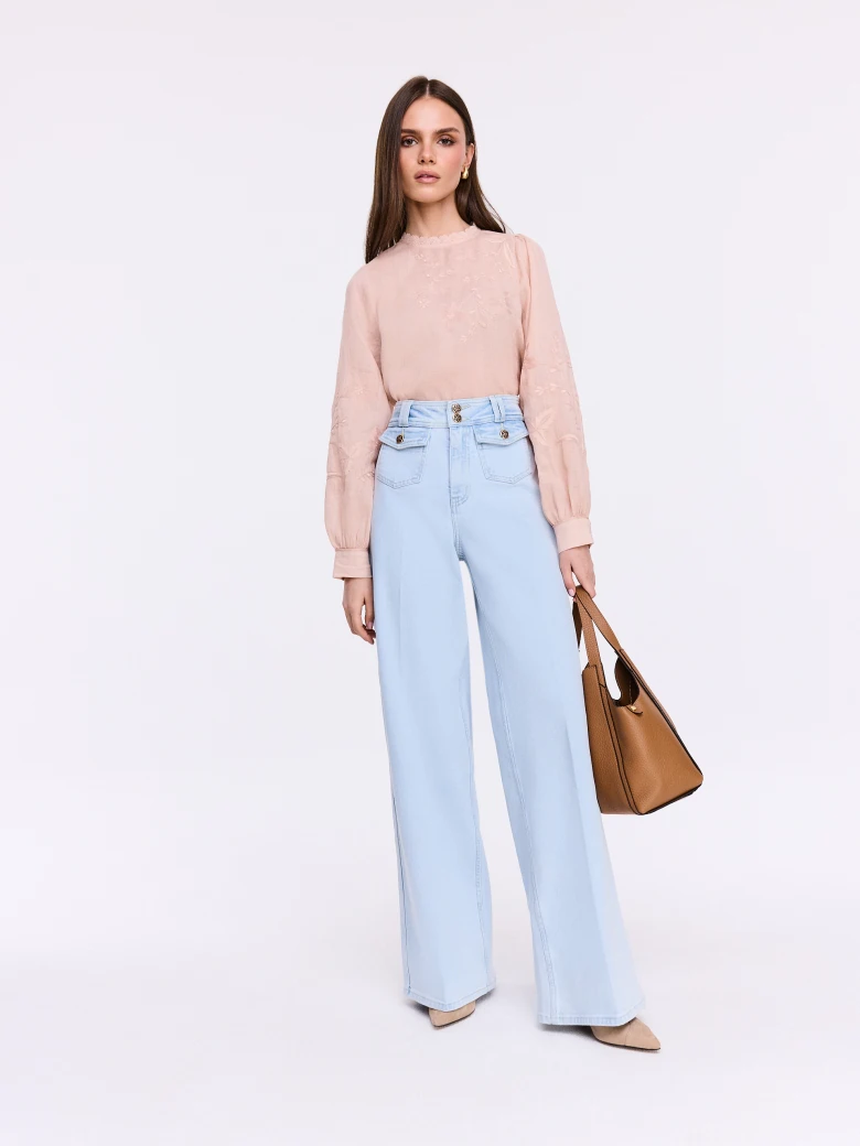Light pink ramie blouse with embroidered decorations