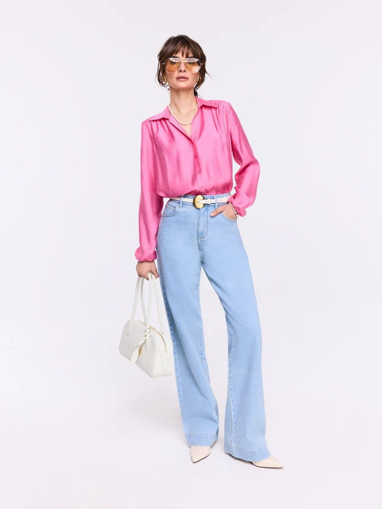 Light blue jeans with straight legs
