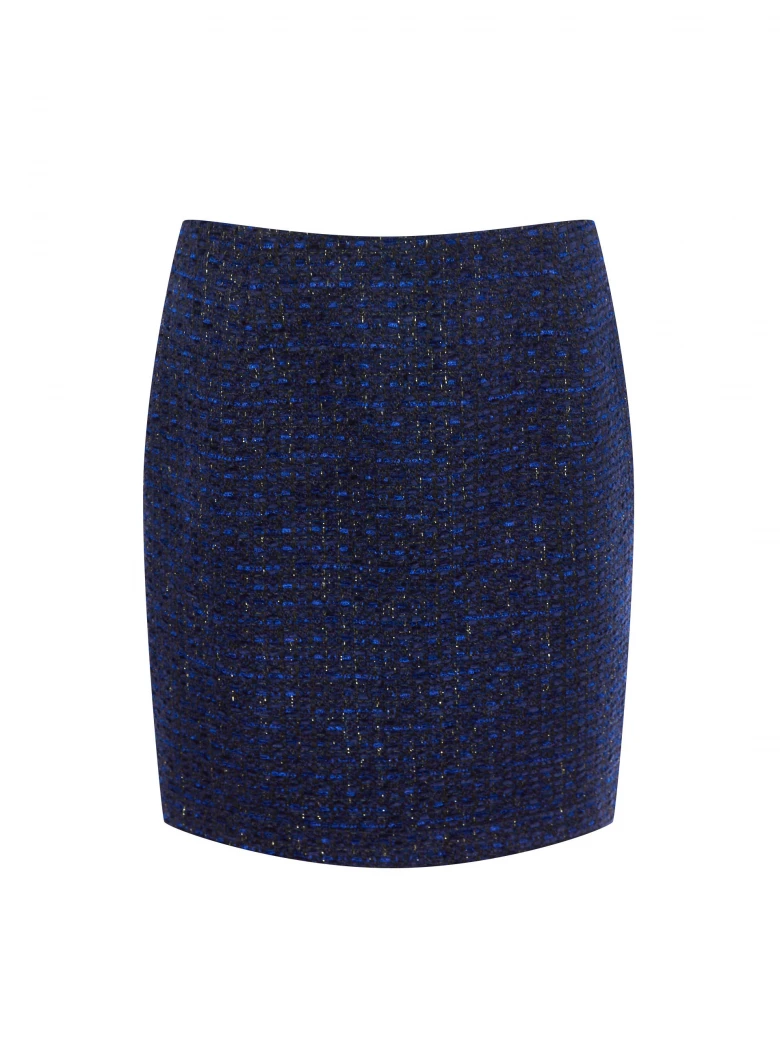 Short pencil skirt made of tweed