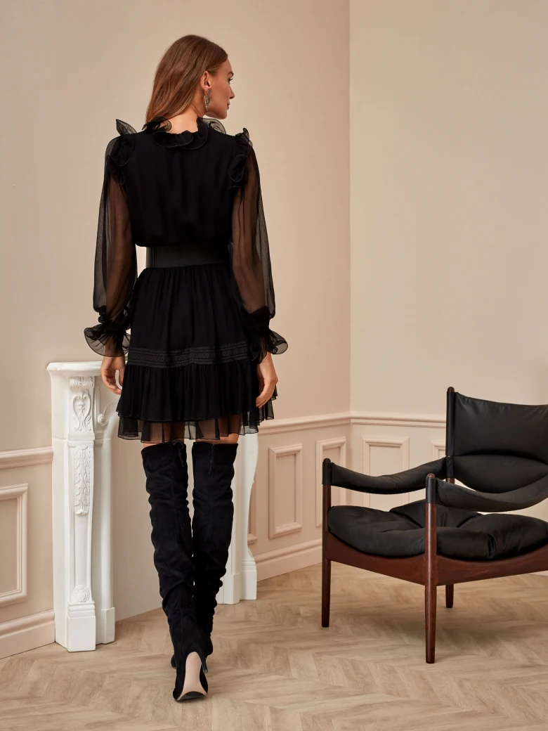 DRESS WITH RUFFLES