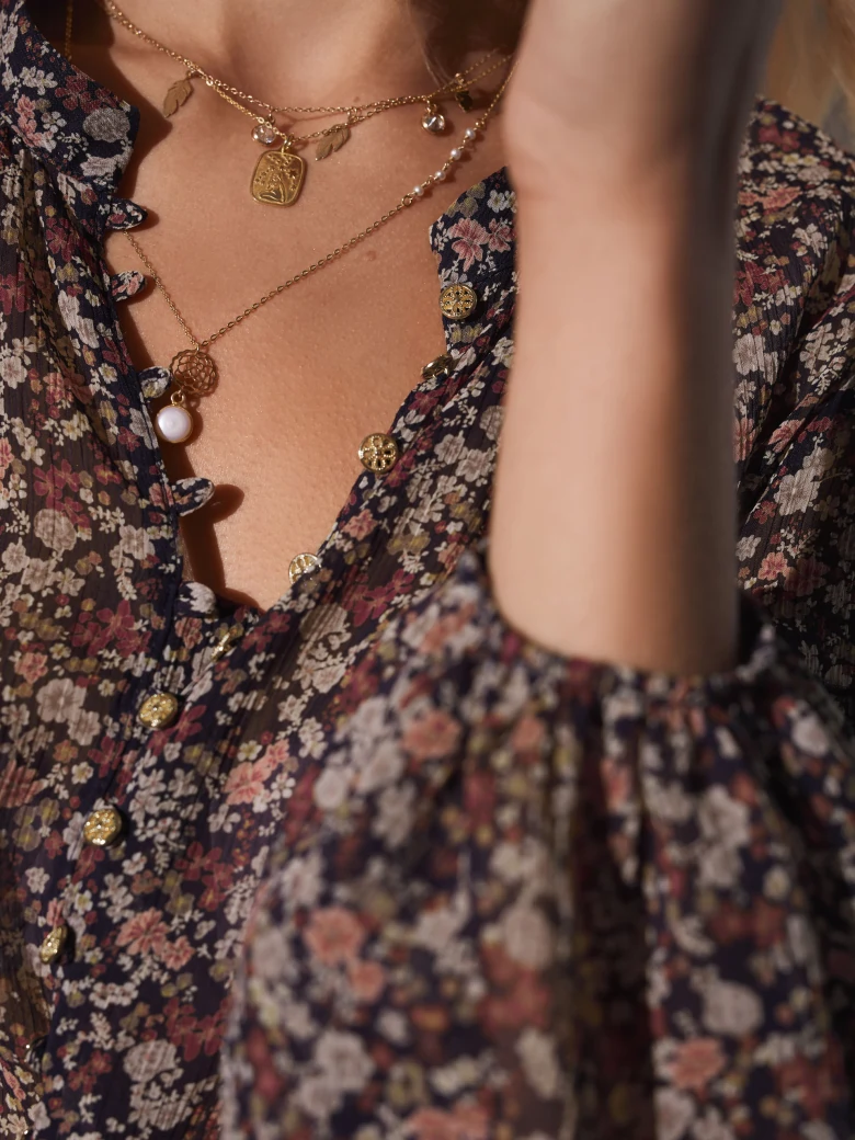 ROMANTIC BLOUSE WITH SMALL FLOWERS