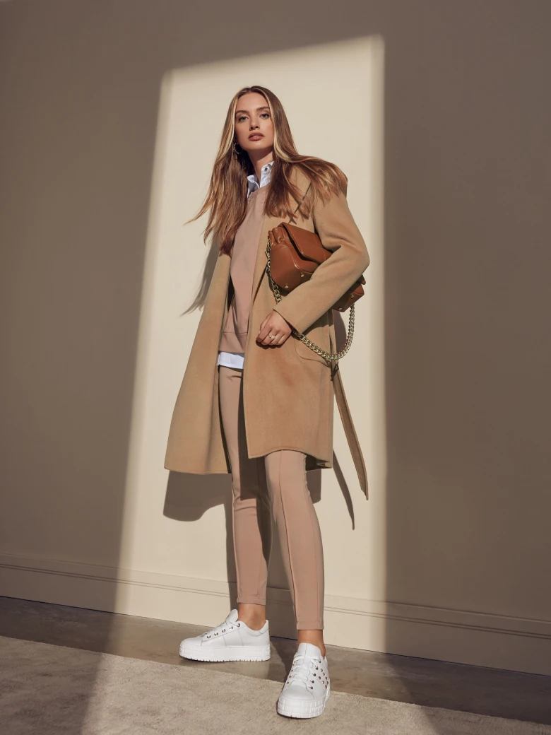 Oversize sweatshirt in beige