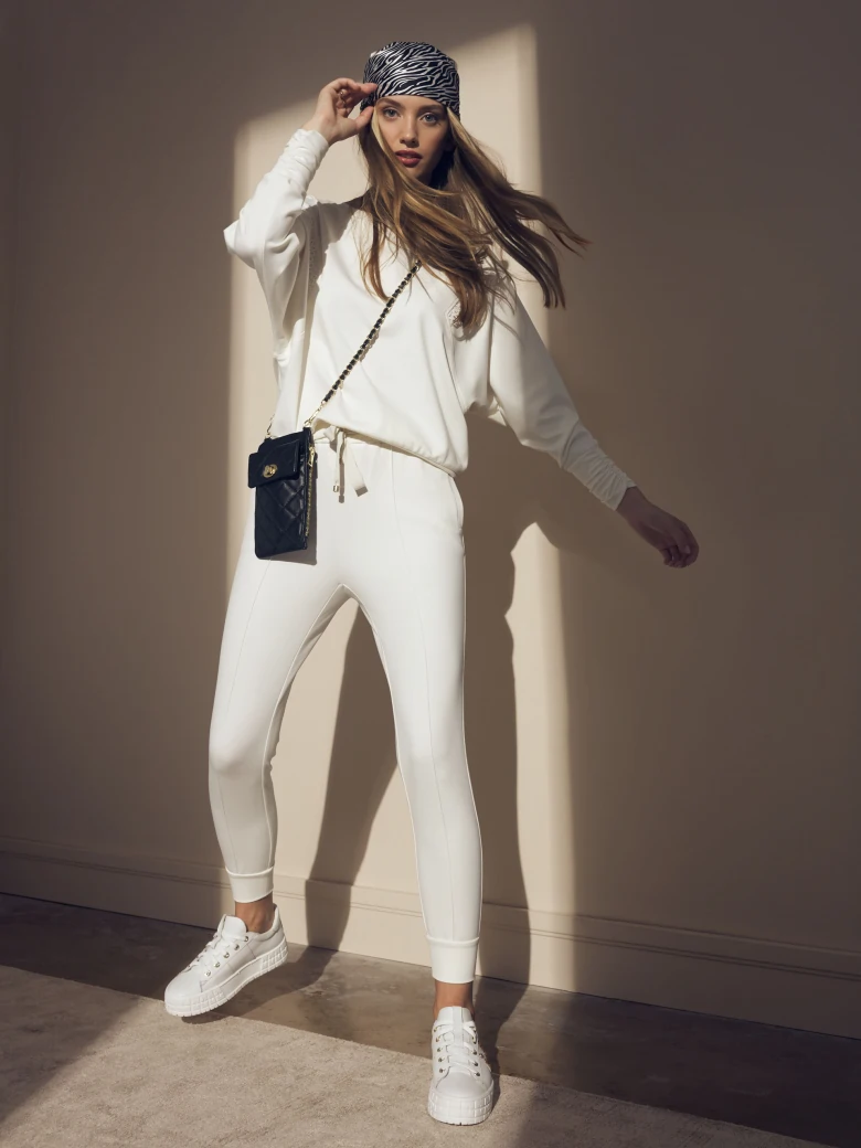 White jeggings