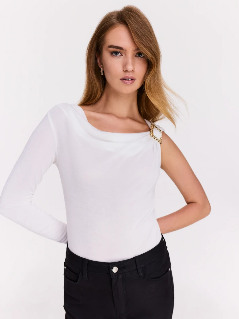 White asymmetrical blouse with matching cut
