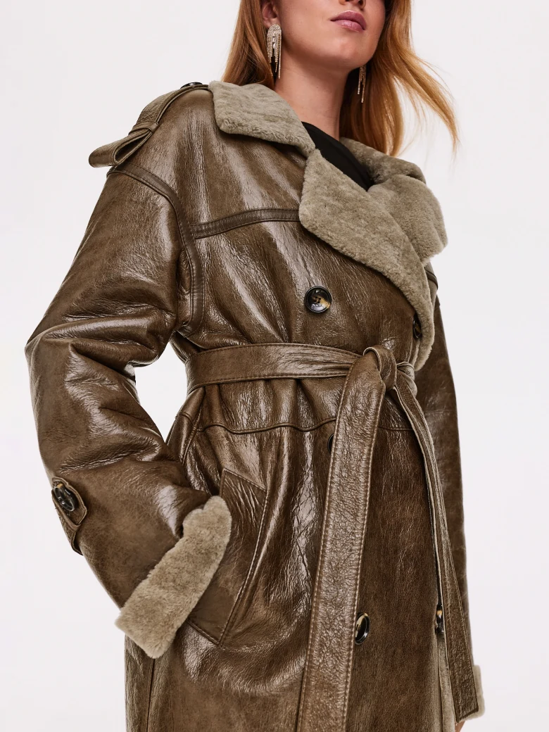 Long natural leather sheepskin coat