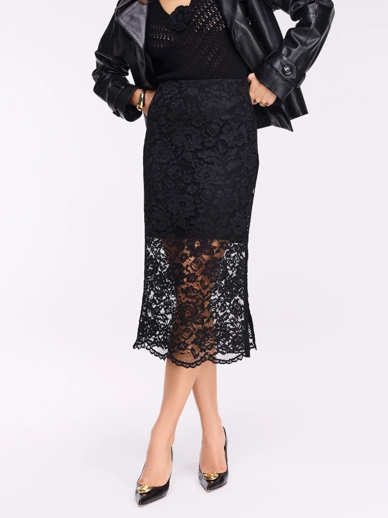 Black fitted lace skirt