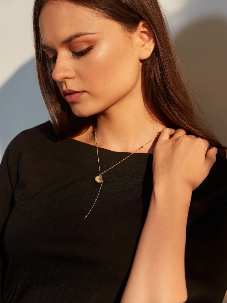 3/4 SLEEVE FITTED BLOUSE