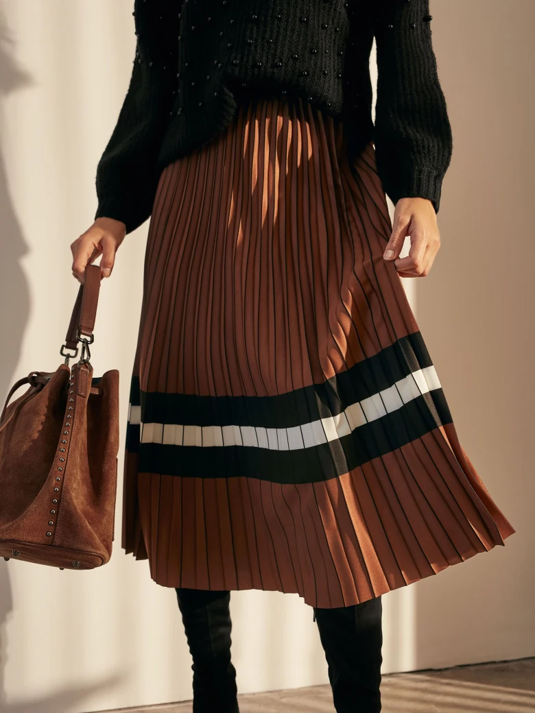 PLEATED MIDI SKIRT