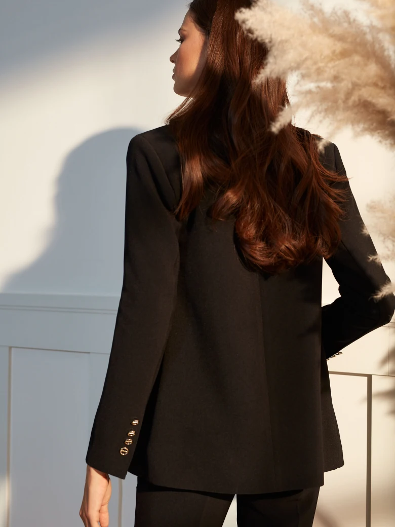 ELEGANT JACKET WITH BUTTONS