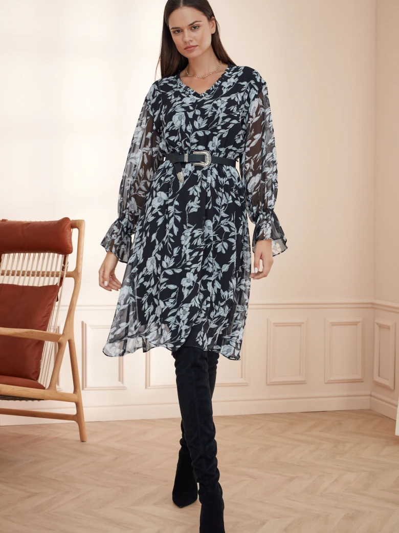 PATTERNED DRESS WITH SWEETHEART NECKLINE