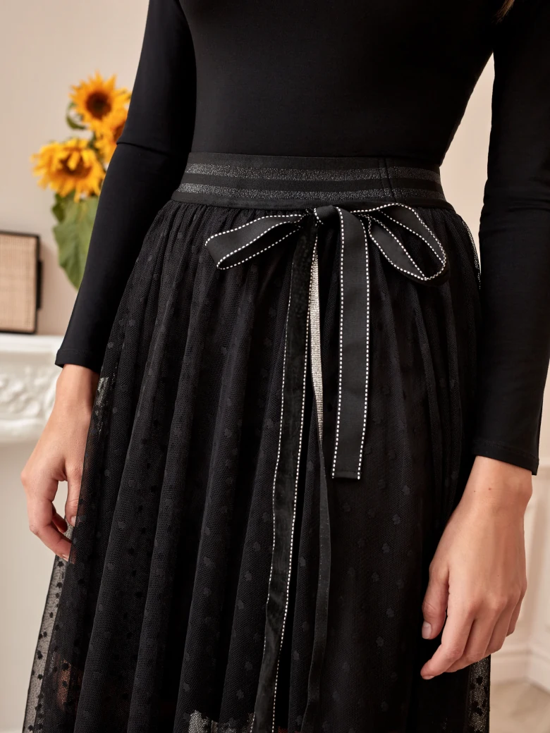 SPECTACULAR TULLE SKIRT