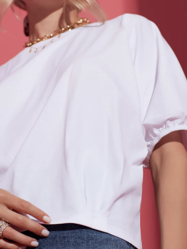 WHITE BLOUSE WITH BUFF SLEEVES