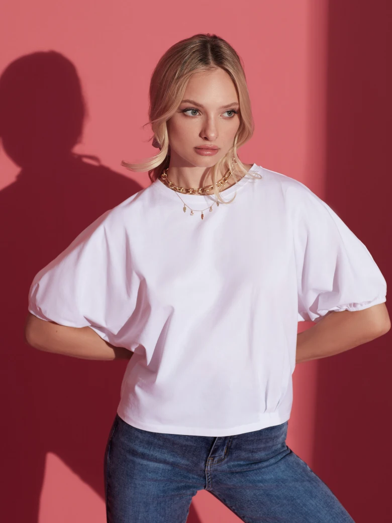 WHITE BLOUSE WITH BUFF SLEEVES