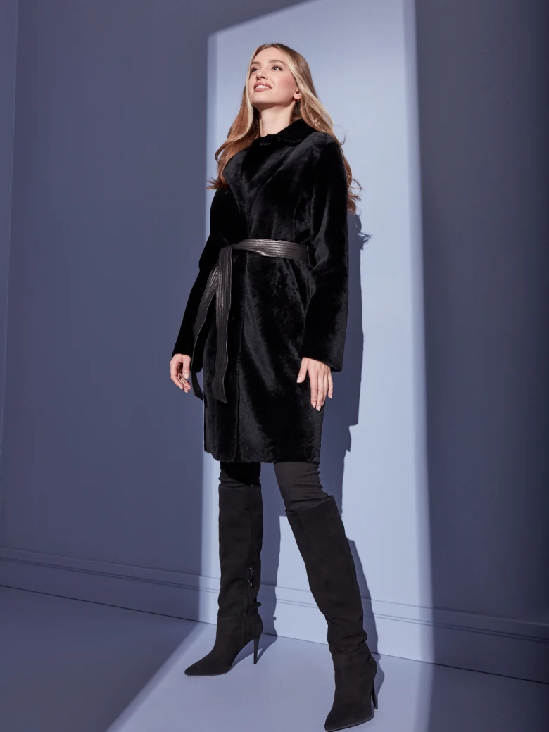 BLACK DOUBLE-SIDED SHEEPSKIN