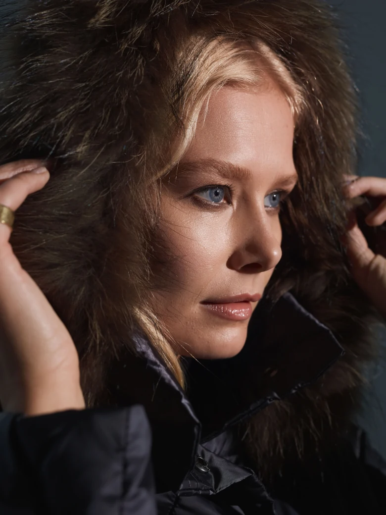 DOWN COAT WITH HOOD