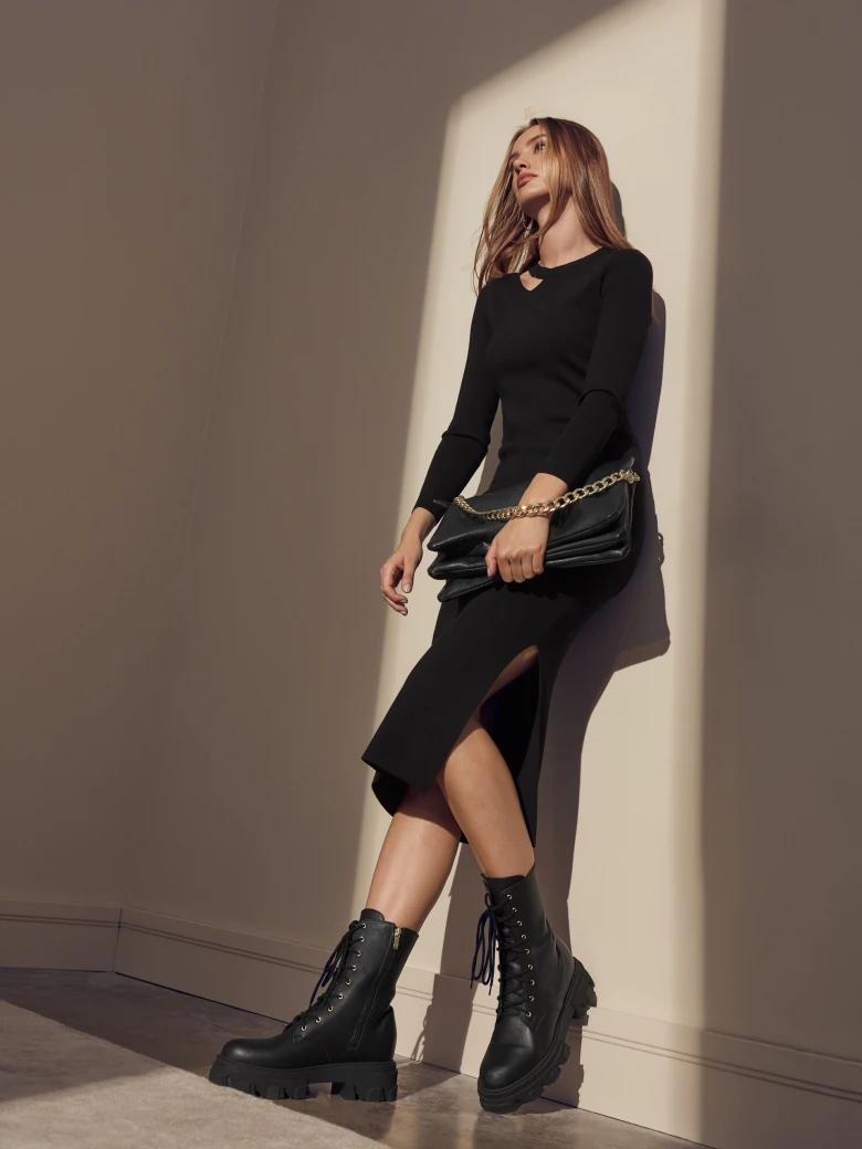 BLACK KNITTED DRESS