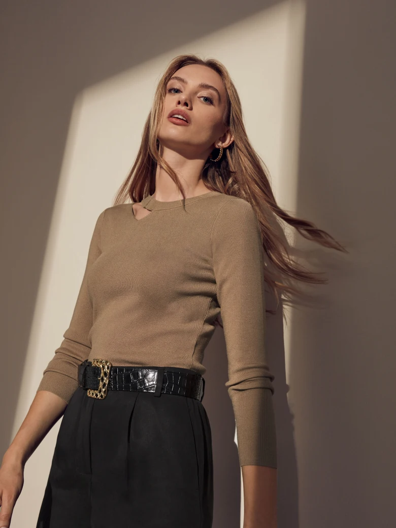 BLACK STRAIGHT LEG PANTS