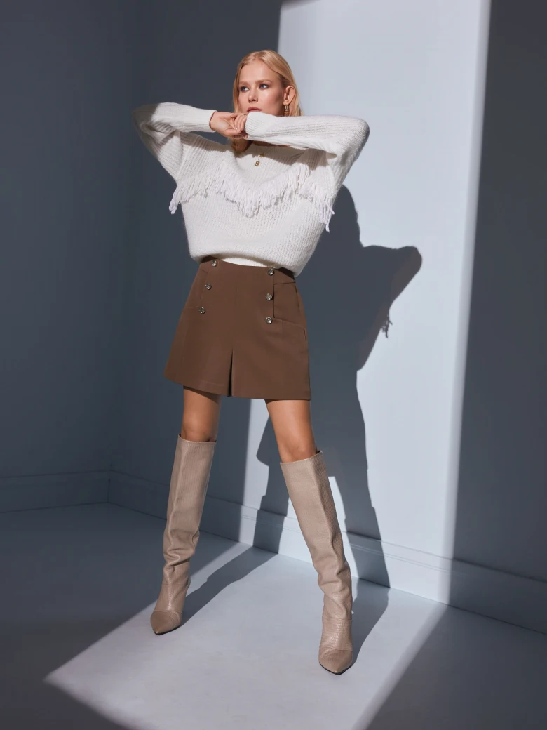 BROWN SHORTS WITH BUTTONS