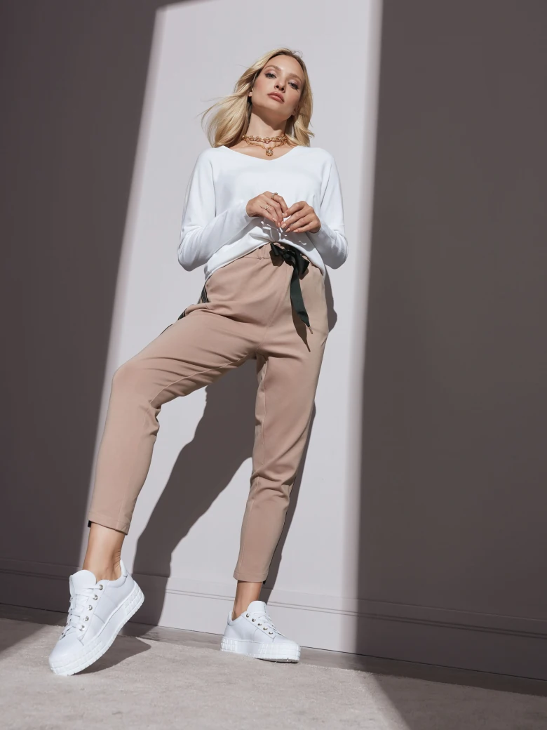 BEIGE SWEATPANTS