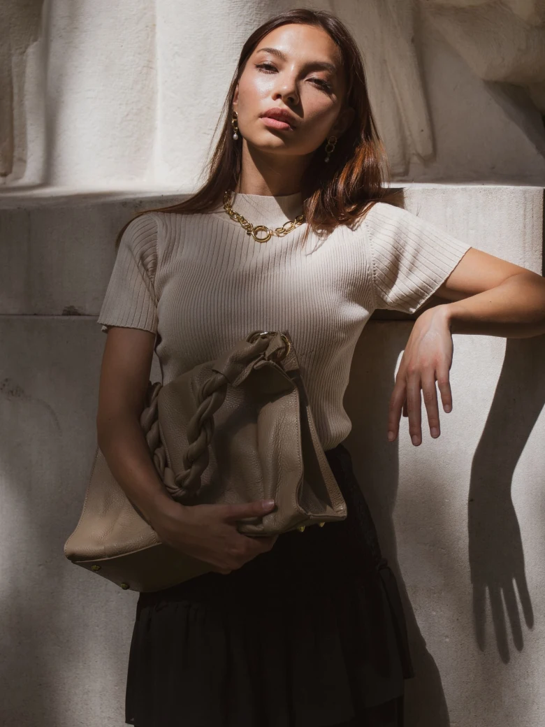 BEIGE SHORT SLEEVE SWEATER