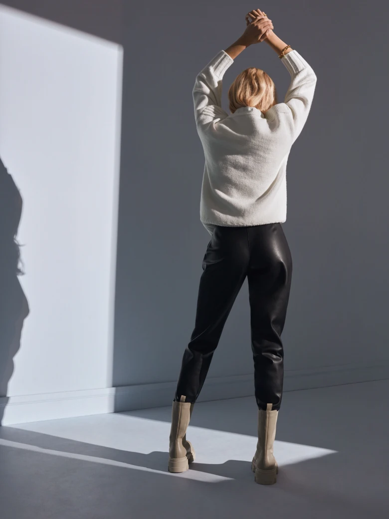 OVERSIZE SWEATER IN ECRU COLOR