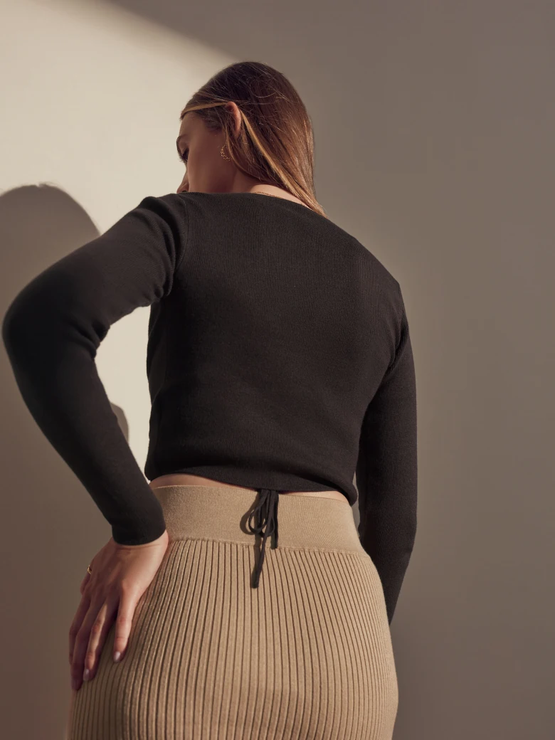 CHOCOLATE ENVELOPE CARDIGAN