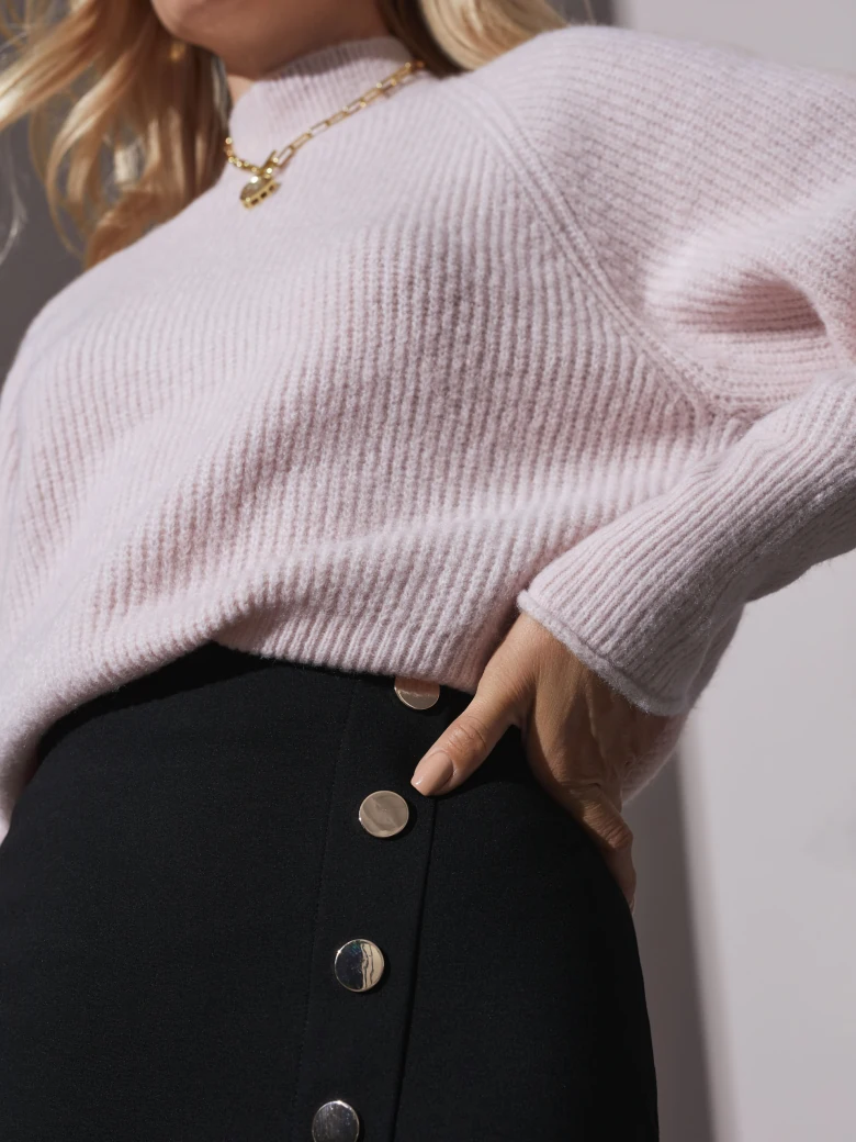 SOFT PINK SWEATER