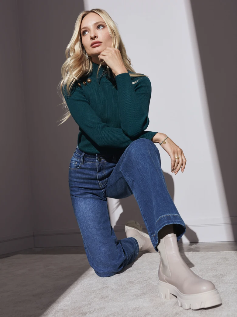 GREEN HALF TURTLENECK SWEATER