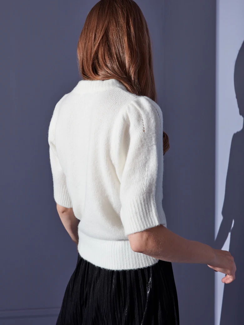 SHORT SLEEVE SWEATER