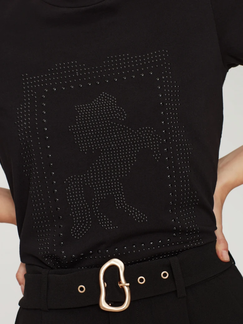 Black T-shirt with applique