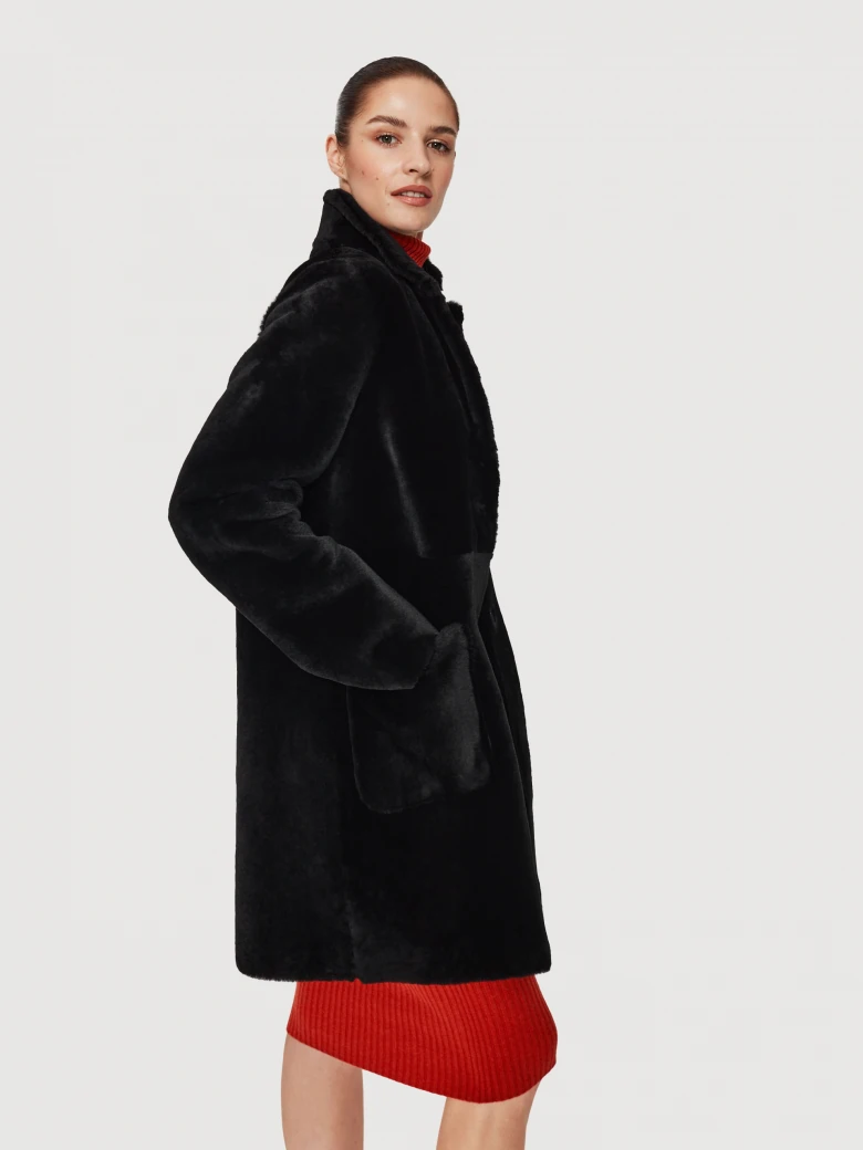 Black sheepskin coat with pockets