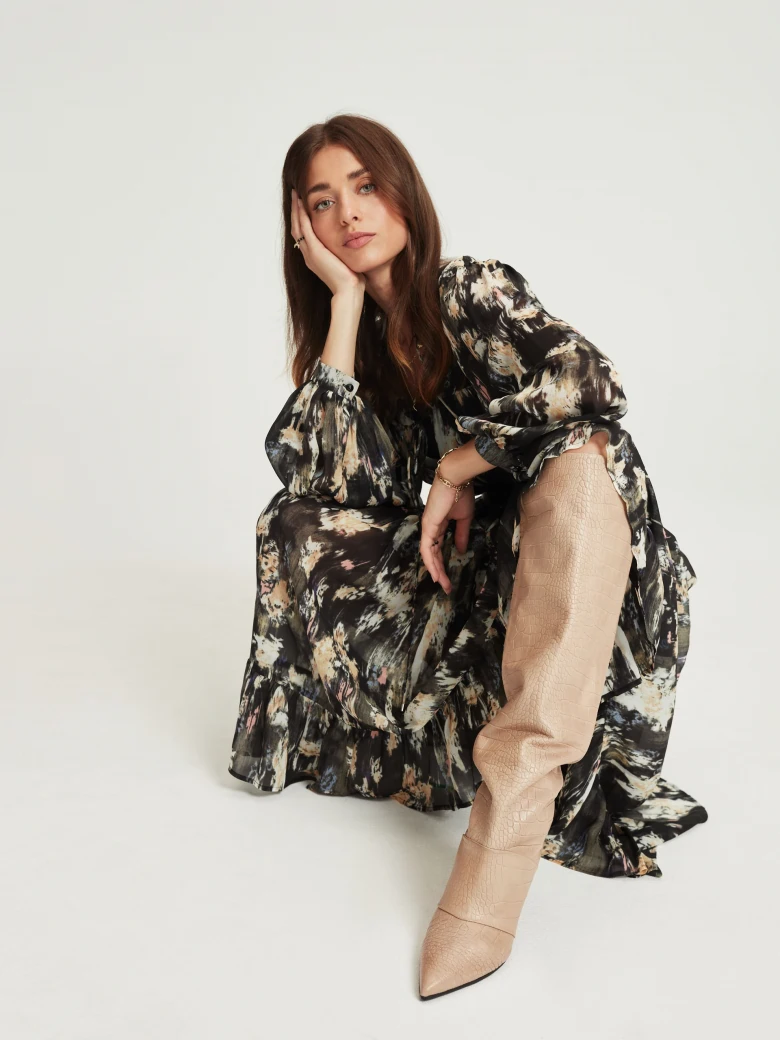 Midi dress with floral pattern