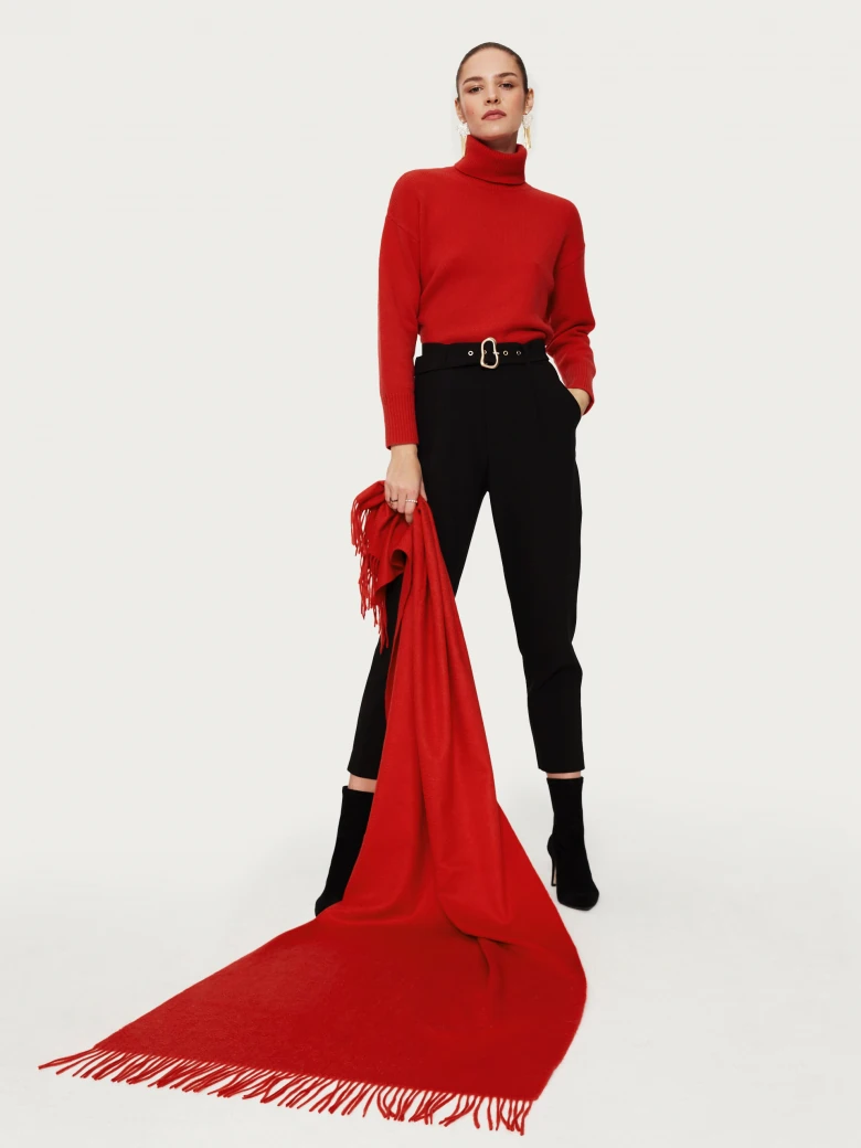 Red wool pullover