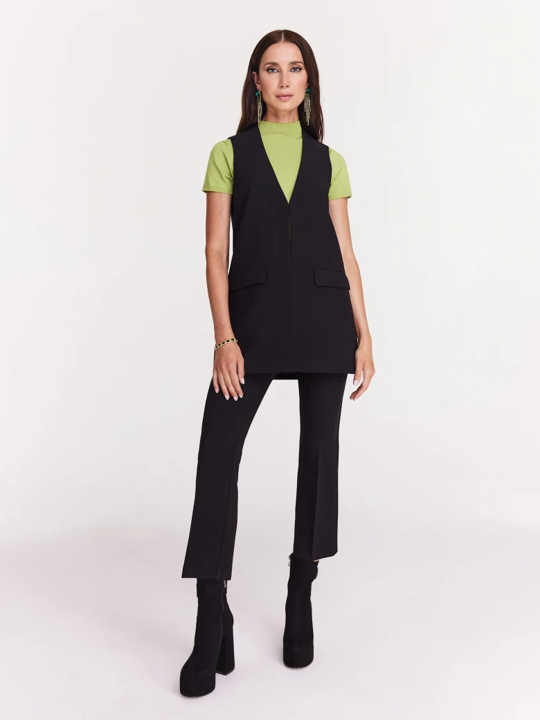 Black knitted vest