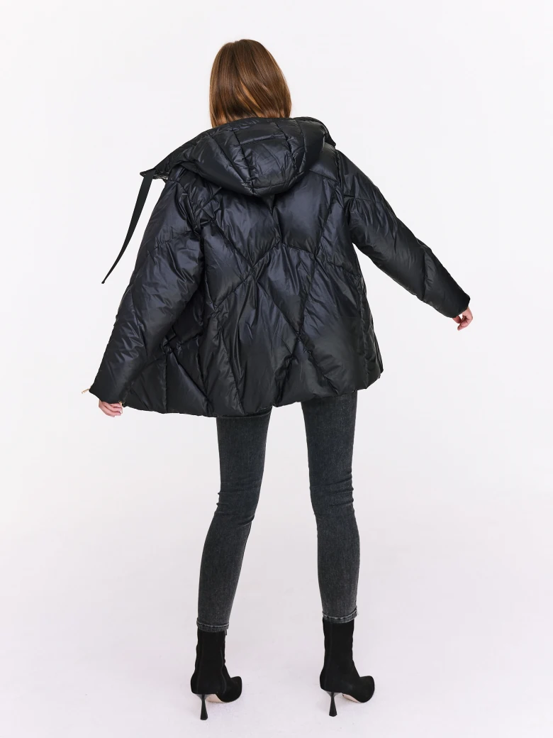 Czarna kurtka puchowa oversize
