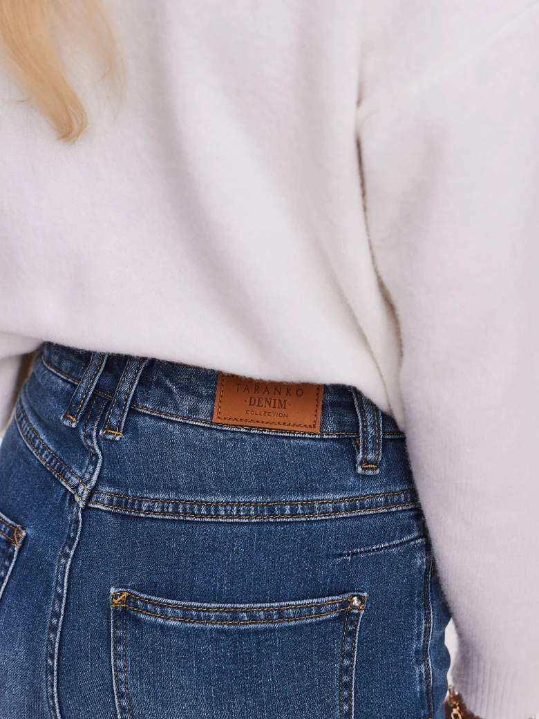 Thin jeans pants with narrow legs