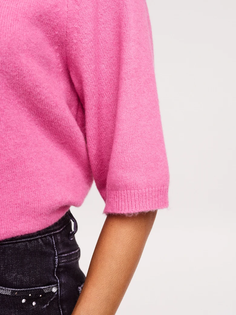 Pink sweater with 3/4 sleeves