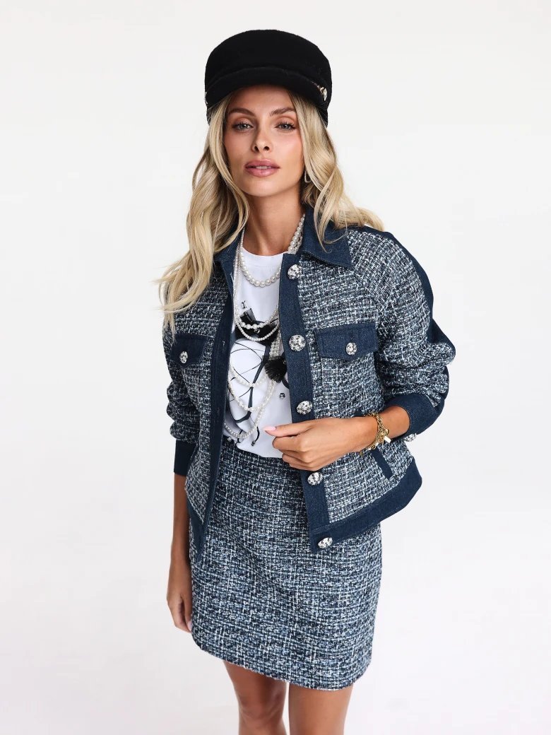 Jacket in tweed fabric