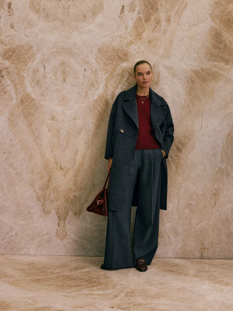 Elegant gray wool coat with silk and cashmere